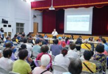 「花東快評估重啟」玉里說明會。立委傅崐萁強調地方鄉親團結一致訴求儘速動工興建!