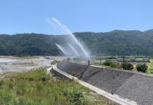 東北季風將至,政府機關協力抑制風飛沙