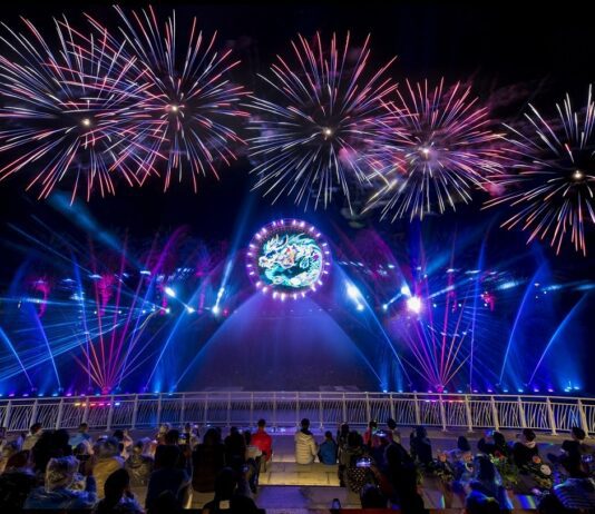2024花蓮太平洋燈會開幕點亮東台灣龍年夜!「得天獨厚.躍龍門」縣長徐榛蔚打造花蓮新視界